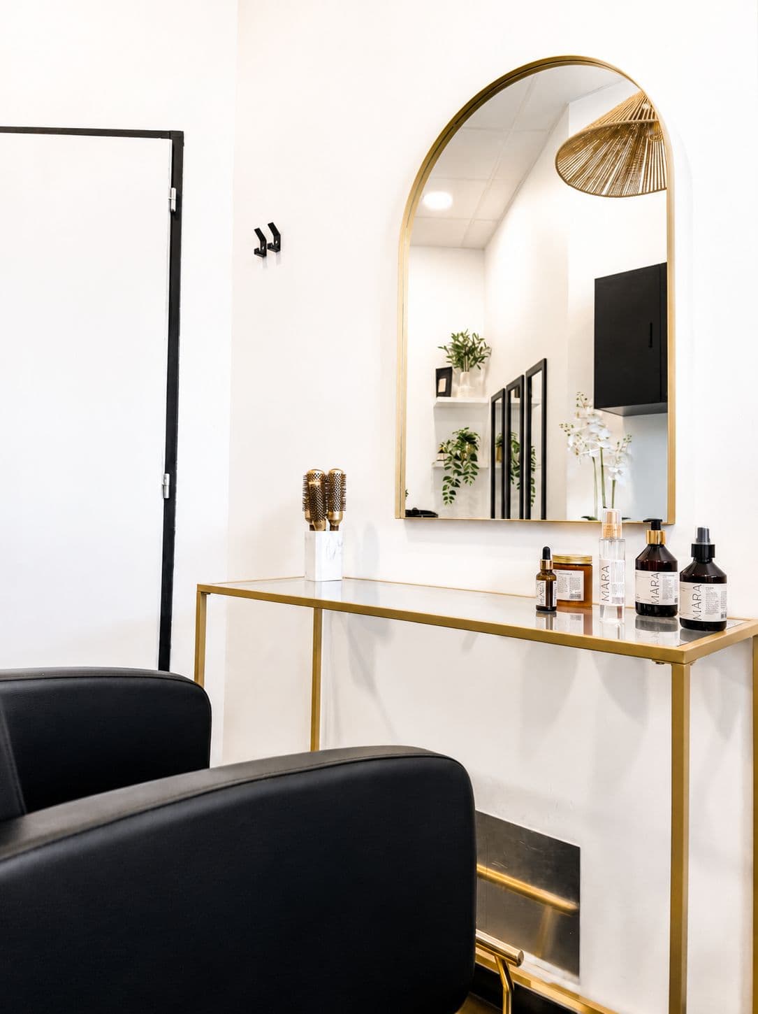 Intérieur du salon Kiara Hair Spa